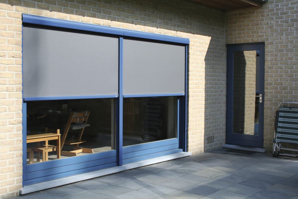 Sonnenschutz für ein breites Fenster